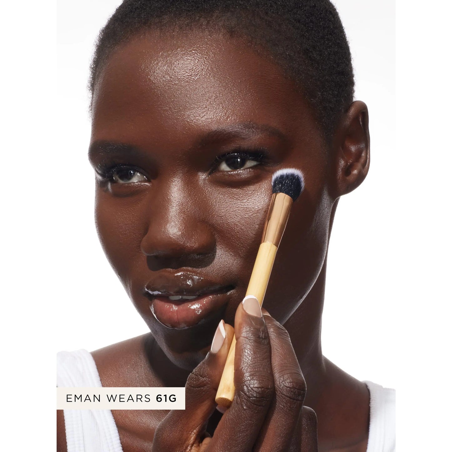 Tarte Concealer Paw Brush – Angled Makeup Brush for Seamless Concealer, Foundation & Cream Product Application