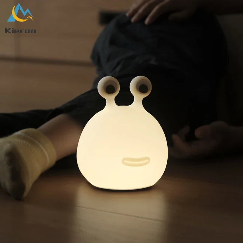 Cute Cartoon Slug LED Night Light – Soft Silicone Bedside Lamp with Eye-Caring Warm Light for Kids, Baby Nursery & Bedroom