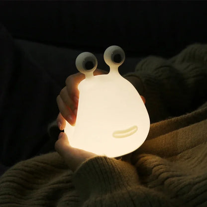 Cute Cartoon Slug LED Night Light – Soft Silicone Bedside Lamp with Eye-Caring Warm Light for Kids, Baby Nursery & Bedroom