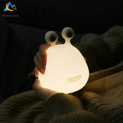 Cute Cartoon Slug LED Night Light – Soft Silicone Bedside Lamp with Eye-Caring Warm Light for Kids, Baby Nursery & Bedroom